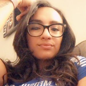 Meet your Posher, Rocio